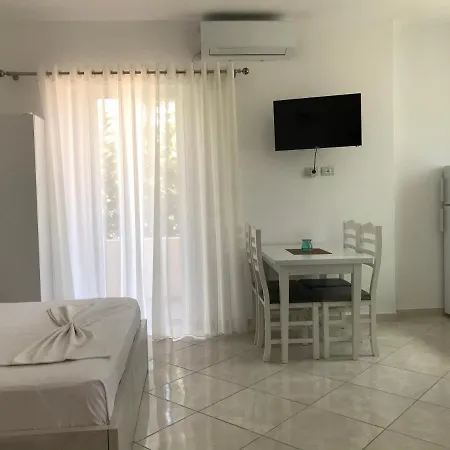 Seahorse Hotel Ksamil Exterior photo
